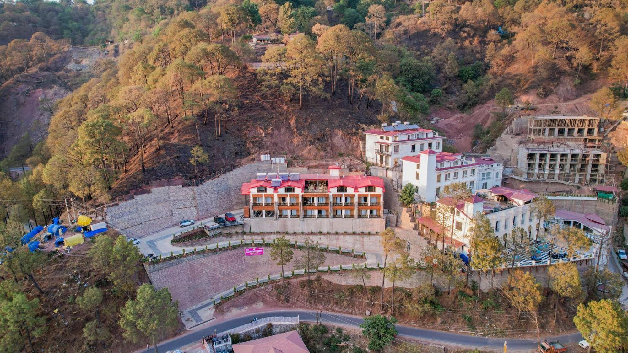 The Sanawar Heights I Kasauli I New Property Екстериор снимка